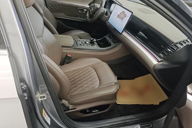 Used BYD Han 2022 DM-i 121KM Prestige Model Right Front Seat