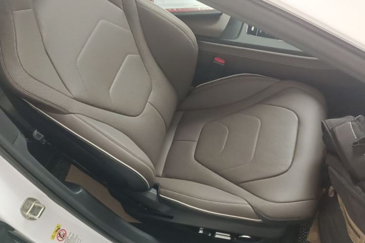 Used BYD Han 2022 EV Genesis Edition 715 km Front-Wheel-Drive Flagship Model Right Front Seat