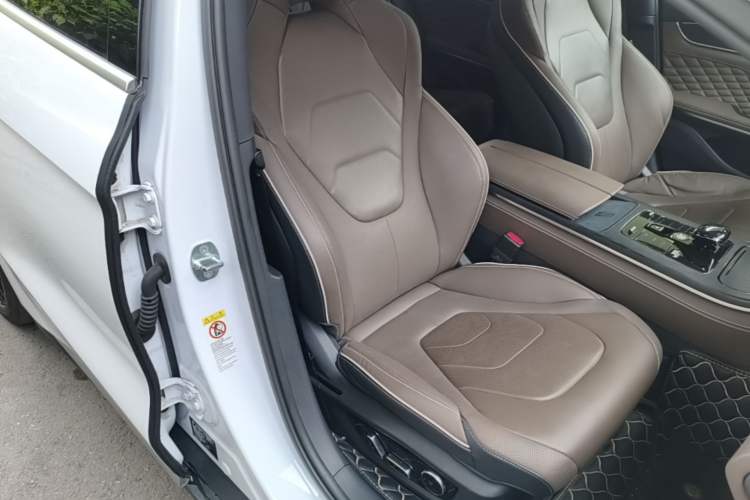 Used BYD Han 2022 EV Genesis Edition 715 km Front-Wheel-Drive Flagship Model Right Front Seat