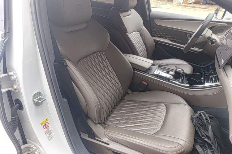 Used BYD Han 2022 DM-i 121KM Prestige Model Right Front Seat