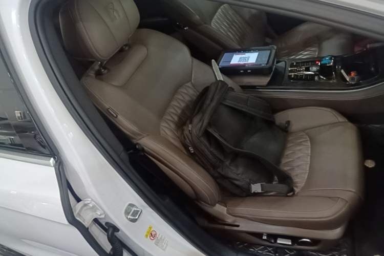 Used BYD Han 2022 EV Genesis Edition 715 km Front-Wheel-Drive Flagship Model Right Front Seat