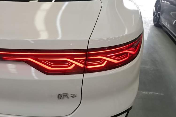 Used BYD Han 2022 DM-i 121KM Prestige Model Right Rear Taillight