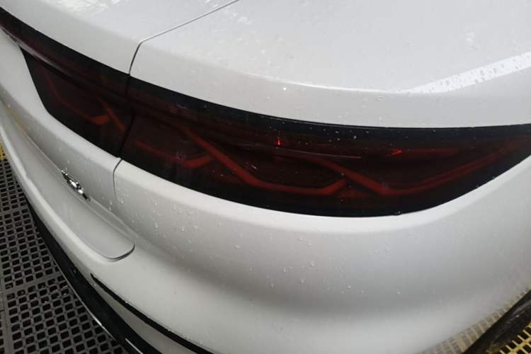 Used BYD Han 2022 DM-i 121KM Prestige Model Right Rear Taillight