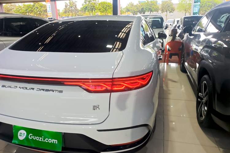 Used BYD Han 2022 DM-i 121KM Luxury Model Right Rear Taillight