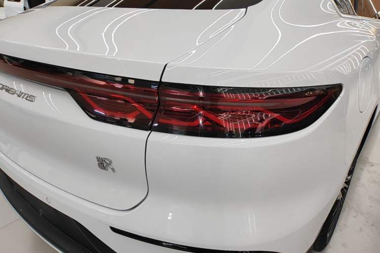 Used BYD Han 2022 DM-i 121KM Luxury Model Right Rear Taillight