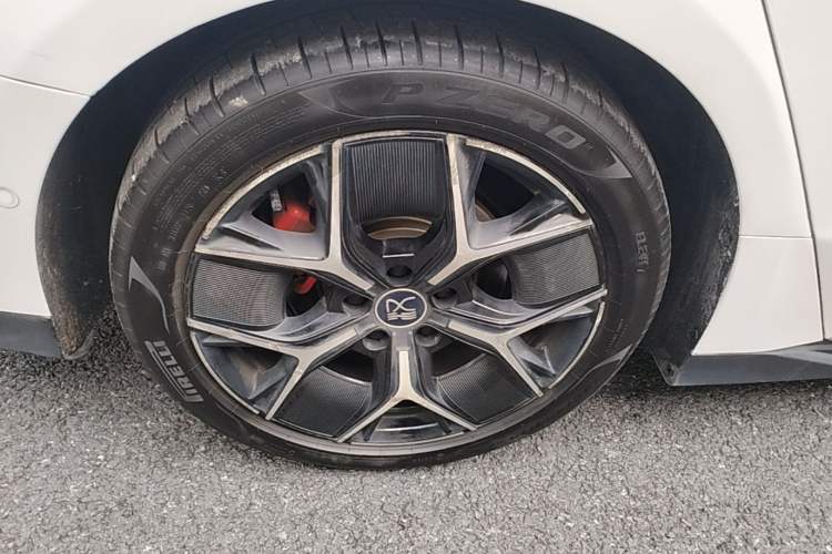 Used BYD Han 2022 EV Genesis Edition 715 km Front-Wheel-Drive Flagship Model Right Rear Wheel Hub