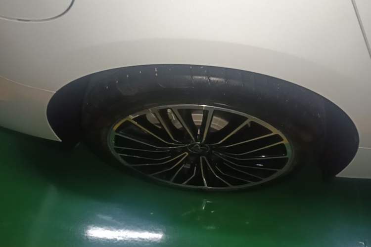 Used BYD Han 2022 DM-i 121KM Luxury Model Right Rear Wheel Hub