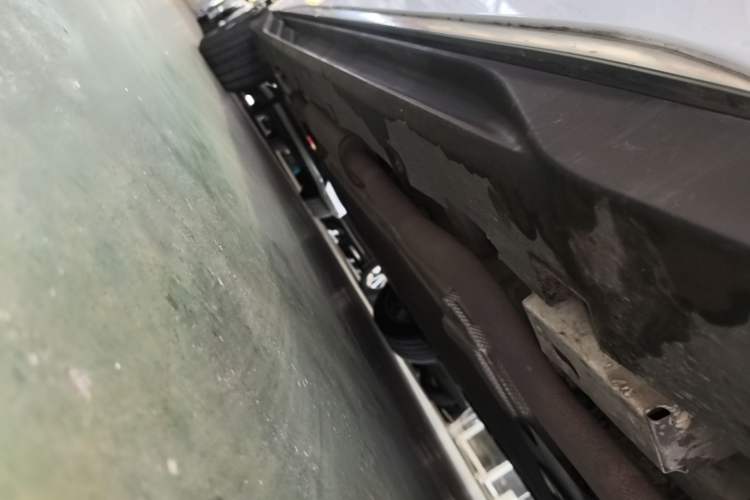 Used BYD Han 2022 DM-i 121KM Prestige Model Right Side Sill