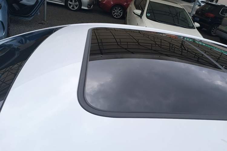 Used BYD Han 2022 EV Genesis Edition 715 km Front-Wheel-Drive Flagship Model Roof