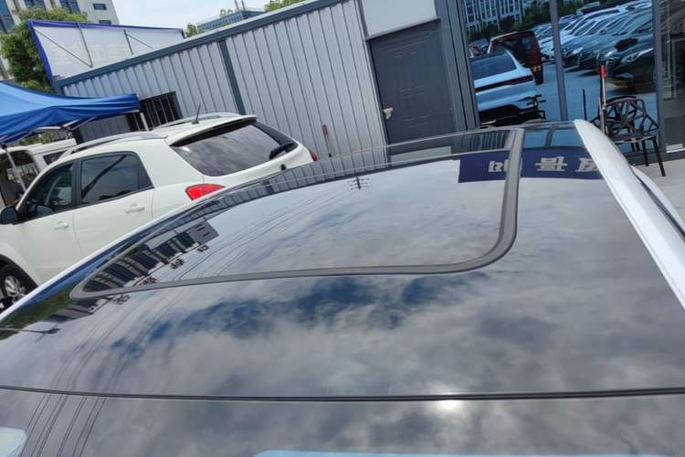 Used BYD Han 2022 EV Genesis Edition 715 km Front-Wheel-Drive Flagship Model Roof