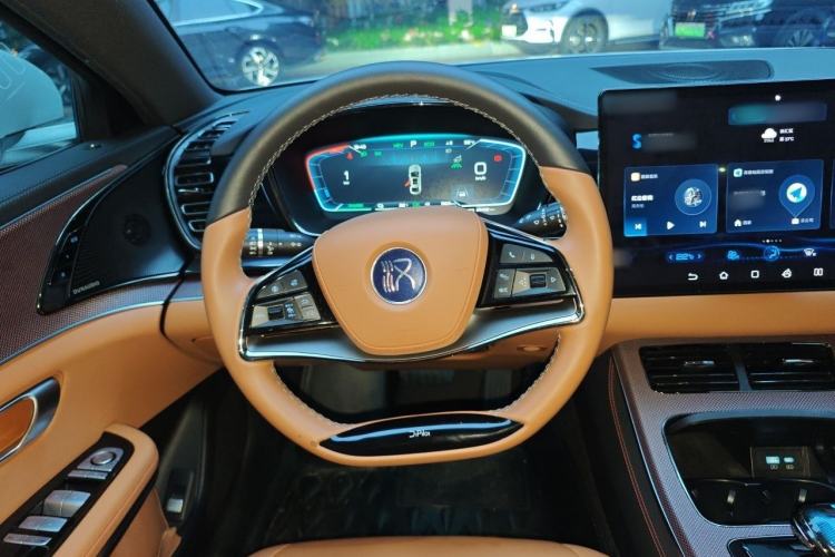 Used BYD Han 2022 DM-i 121KM Luxury Model Steering Wheel