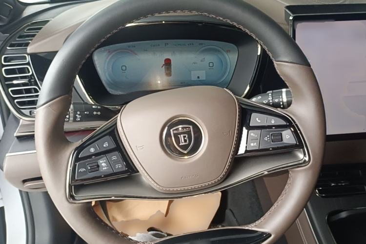 Used BYD Han 2022 EV Genesis Edition 715 km Front-Wheel-Drive Flagship Model Steering Wheel