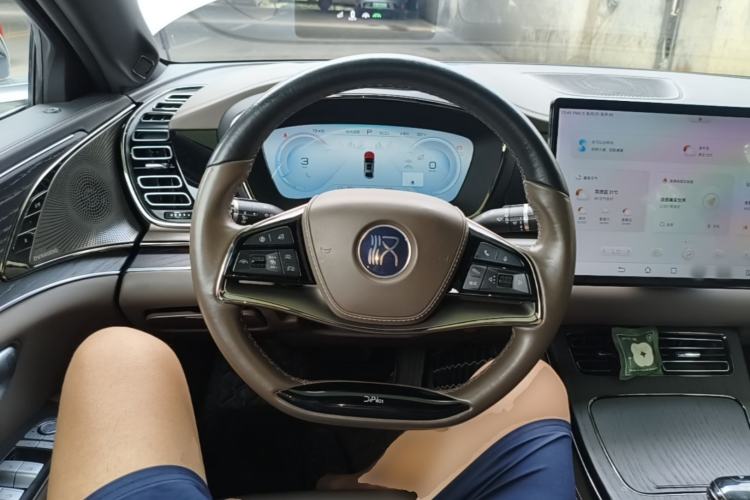 Used BYD Han 2022 EV Genesis Edition 715 km Front-Wheel-Drive Flagship Model Steering Wheel