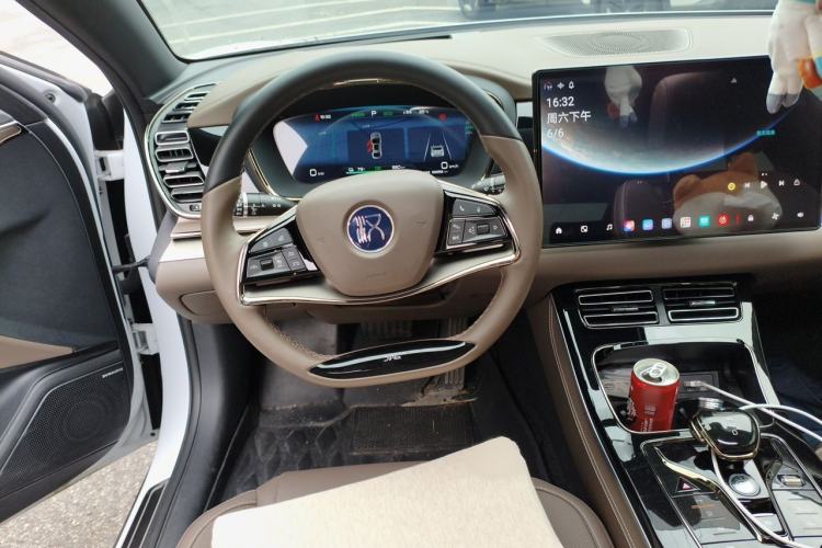 Used BYD Han 2022 EV Genesis Edition 715KM Front-Wheel-Drive Prestige Model Steering Wheel