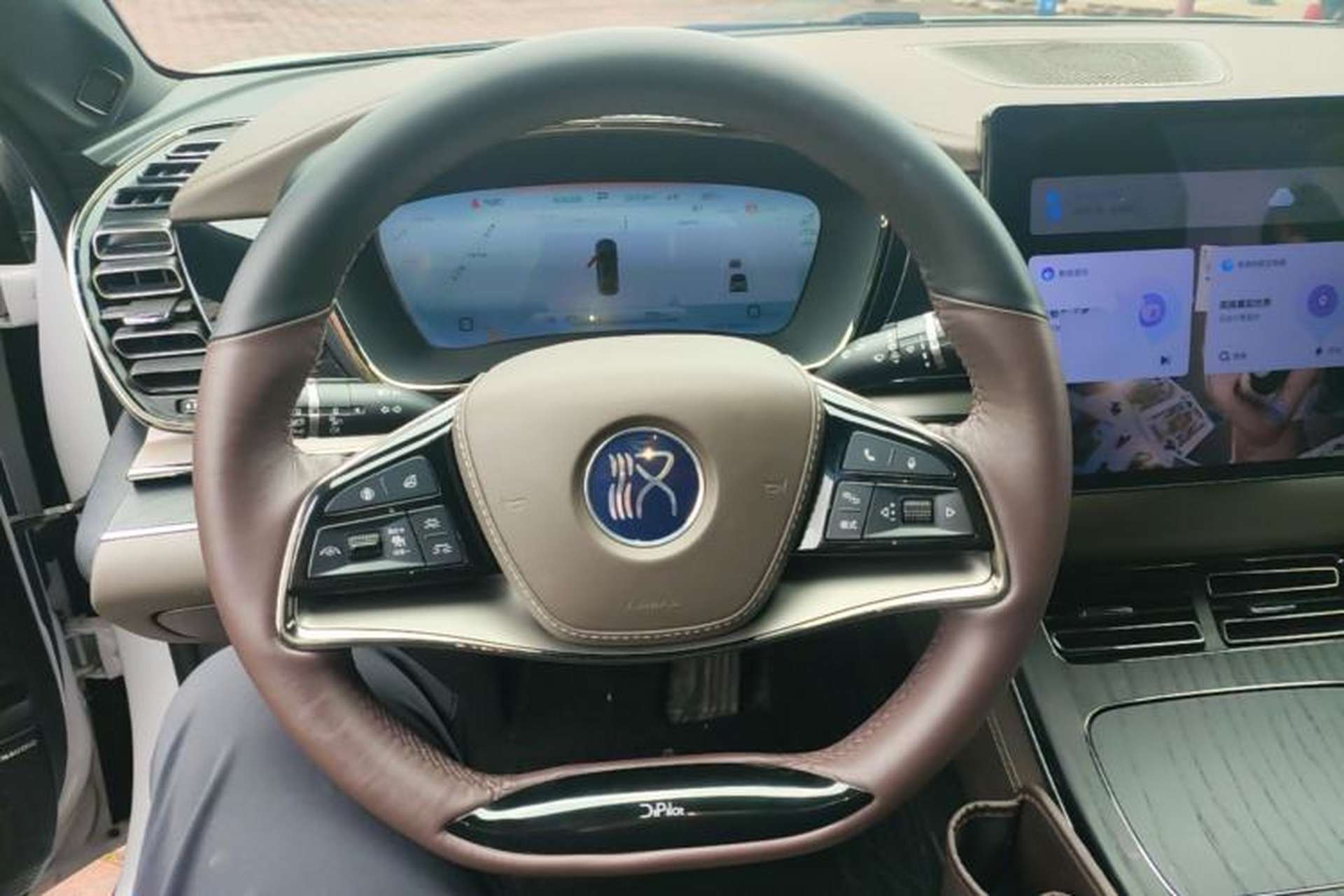 Used BYD Han 2022 EV Genesis Edition 715 km Front-Wheel-Drive Flagship Model Steering Wheel