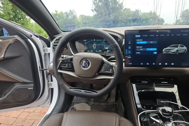 Used BYD Han 2022 DM-i 121KM Prestige Model Steering Wheel