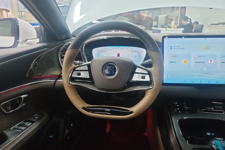 Used BYD Han 2022 EV 610 km All-Wheel-Drive Qianshan Cui Limited Edition Steering Wheel