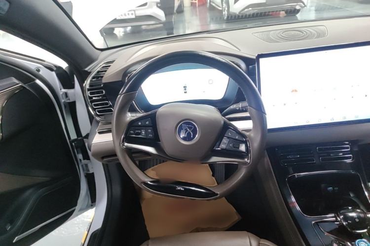 Used BYD Han 2022 DM-i 121KM Prestige Model Steering Wheel