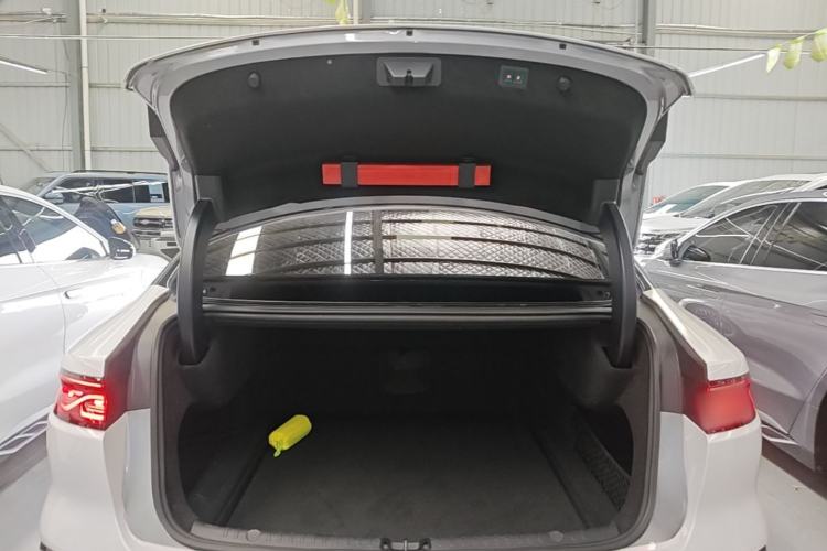 Used BYD Han 2022 DM-i 121KM Prestige Model Trunk