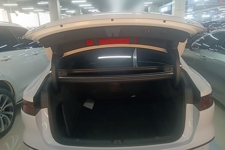 Used BYD Han 2022 DM-i 121KM Luxury Model Trunk