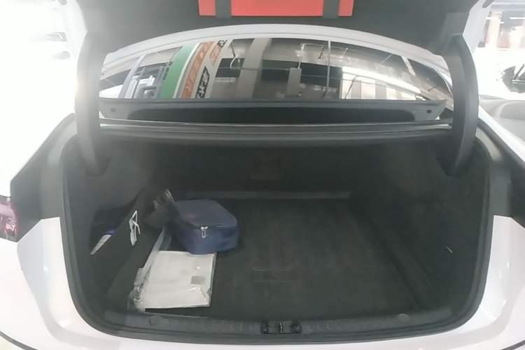 Used BYD Han 2022 DM-i 121KM Luxury Model Trunk