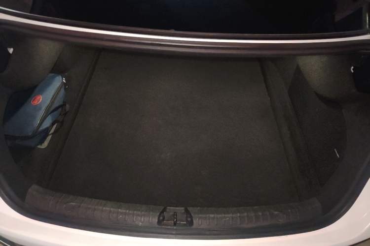Used BYD Han 2022 DM-i 121KM Prestige Model Trunk
