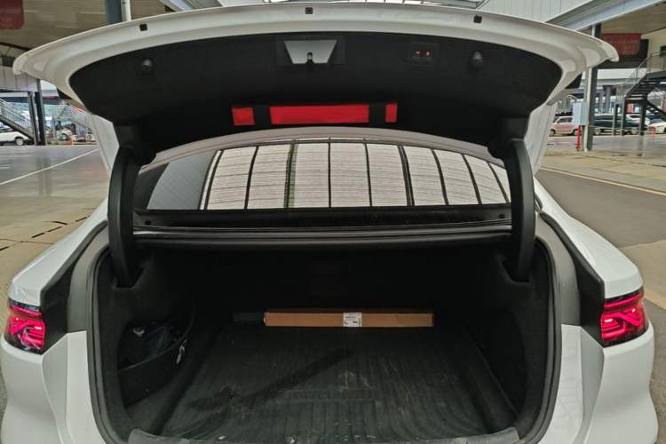 Used BYD Han 2022 DM-i 121KM Luxury Model Trunk