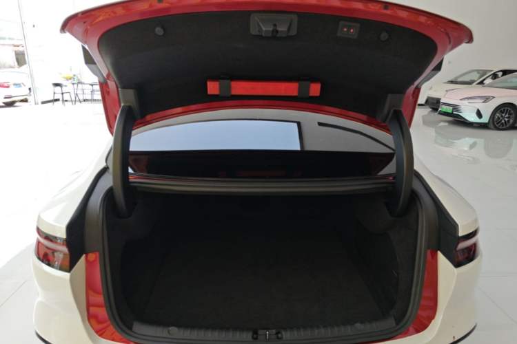 Used BYD Han 2022 EV Genesis Edition 610KM All-Wheel Drive Premium Model Trunk