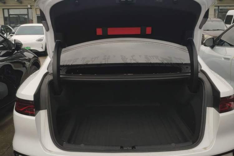 Used BYD Han 2022 EV Genesis Edition 610KM All-Wheel Drive Premium Model Trunk
