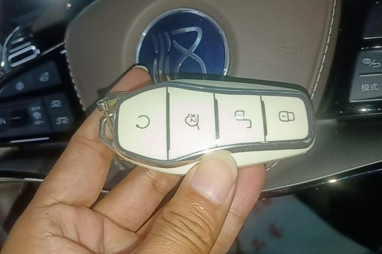Used BYD Han 2022 DM-i 121KM Luxury Model Vehicle Key
