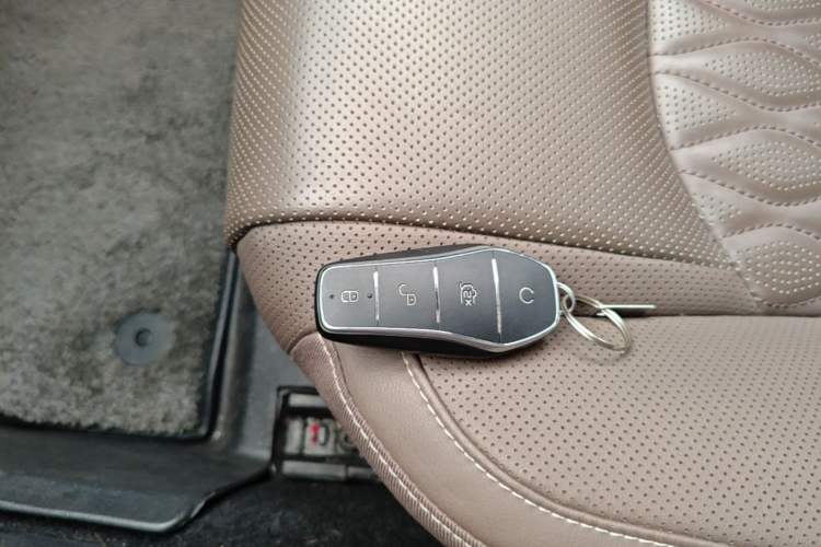 Used BYD Han 2022 DM-i 121KM Luxury Model Vehicle Key