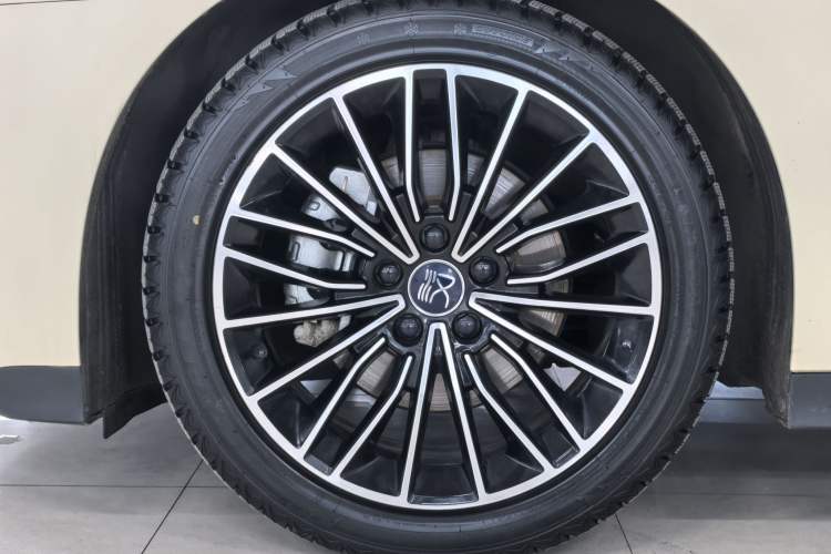 Used BYD Han 2022 DM-i 121KM Luxury Model Exterior 6