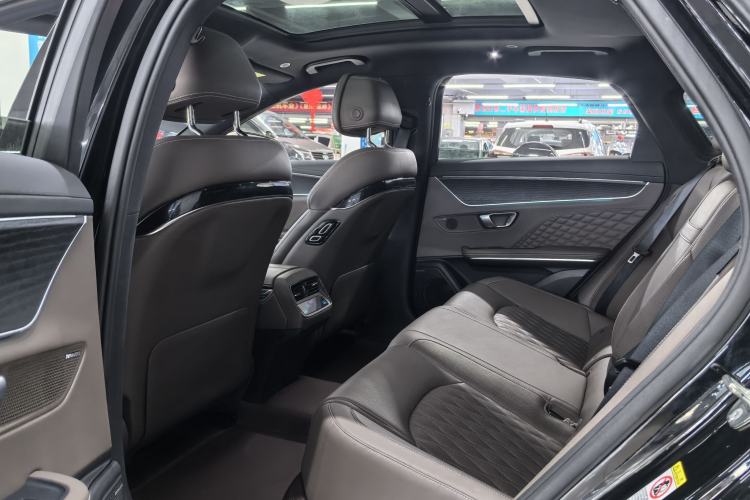 Used BYD Han 2022 DM-i 121KM Luxury Model Interior 2