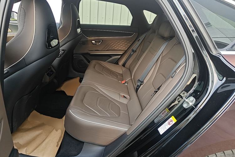 Used BYD Han 2022 DM-i 121KM Luxury Model Left Rear Seat