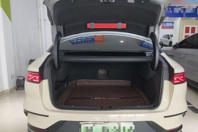 Used BYD Han 2022 EV Genesis Edition 715 km Front-Wheel-Drive Flagship Model Trunk