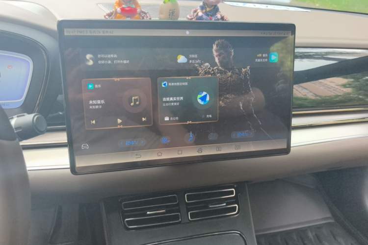 Used BYD Han 2023 EV Champion Edition 605KM Front-Drive Premium Model Audio And AC Panel