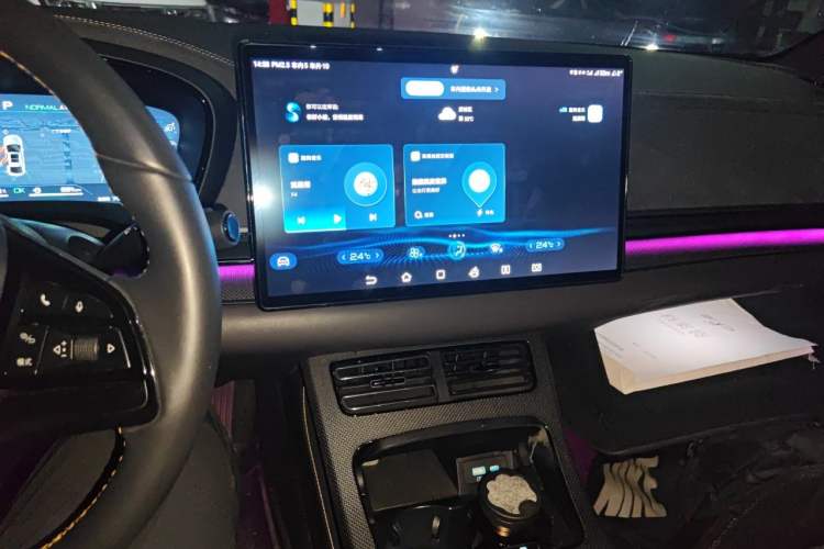 Used BYD Han 2023 DM-p War God Edition Audio And AC Panel
