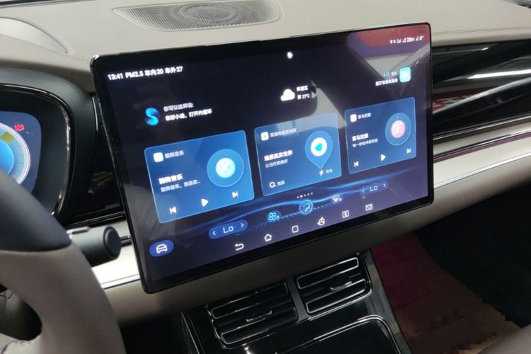 Used BYD Han 2023 EV Champion Edition 605KM Front-Drive Premium Model Audio And AC Panel