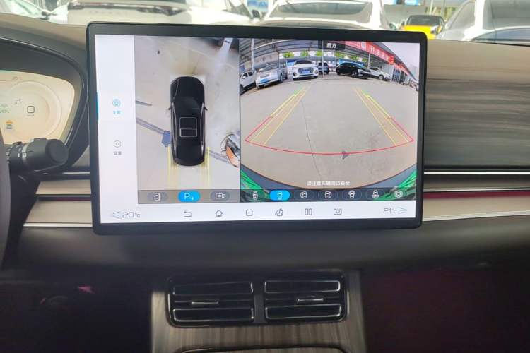 Used BYD Han 2023 DM-i Champion Edition 121KM Prestige Model Audio And AC Panel