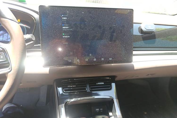 Used BYD Han 2023 EV Champion Edition 605KM Front-Drive Premium Model Audio And AC Panel