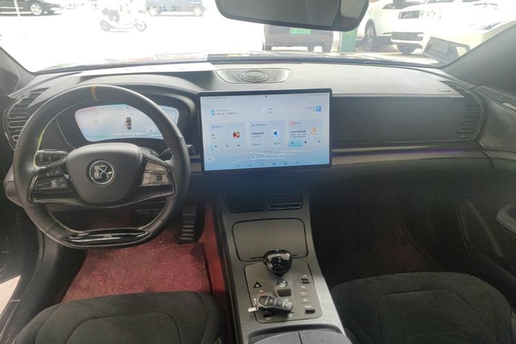 Used BYD Han 2023 DM-p War God Edition Center Console