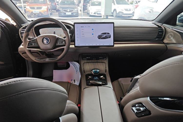 Used BYD Han 2023 DM-i Champion Edition 121KM Prestige Model Center Console