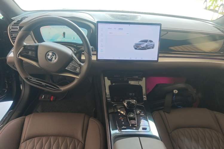 Used BYD Han 2023 DM-i Champion Edition 121KM Prestige Model Center Console