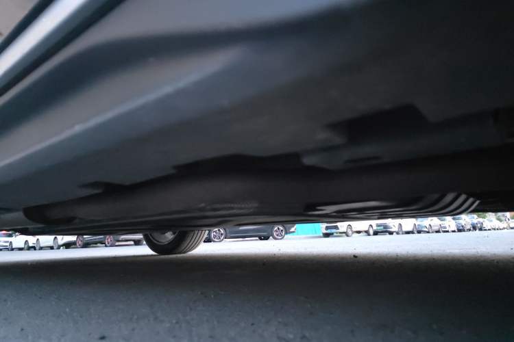 Used BYD Han 2023 DM-i Champion Edition 121KM Prestige Model Chassis Front Right