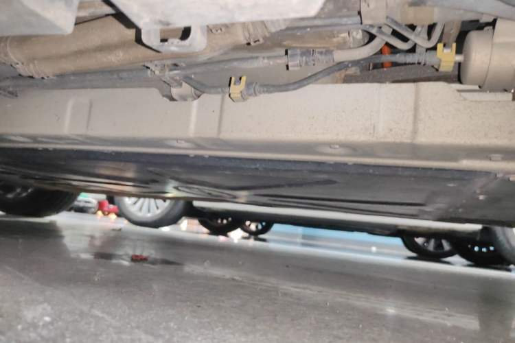 Used BYD Han 2023 DM-i Champion Edition 121KM Prestige Model Chassis Rear Left