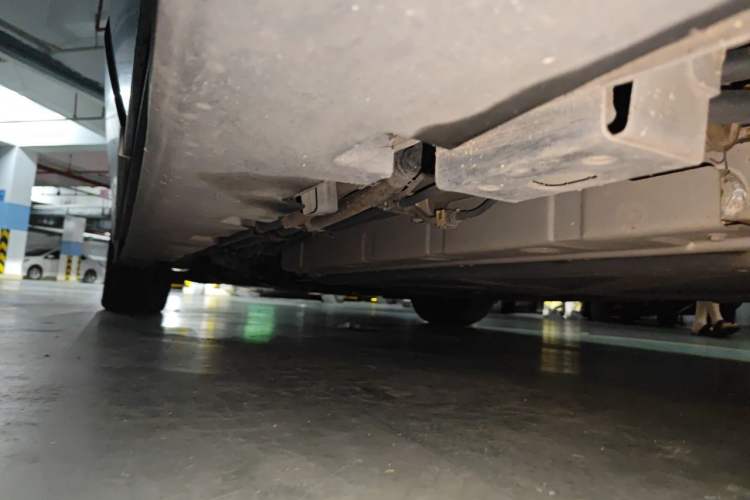 Used BYD Han 2023 DM-i Champion Edition 121KM Prestige Model Chassis Rear Left