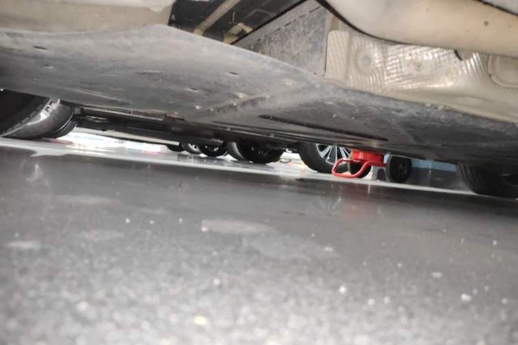 Used BYD Han 2023 DM-i Champion Edition 121KM Prestige Model Chassis Rear Right