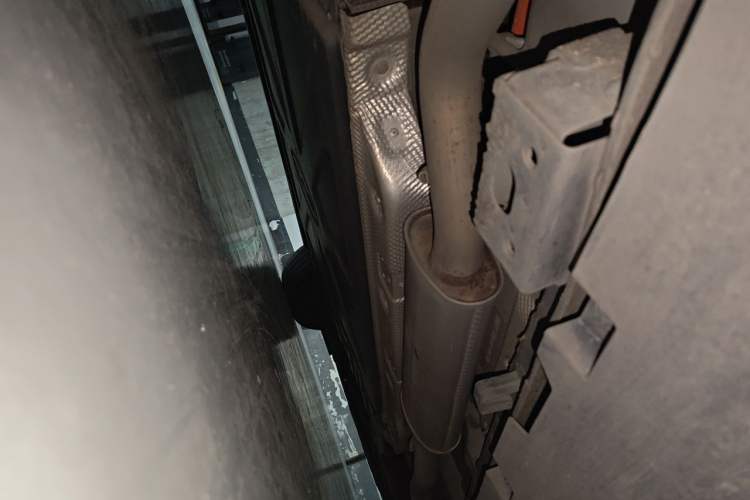 Used BYD Han 2023 DM-i Champion Edition 121KM Prestige Model Chassis Rear Right