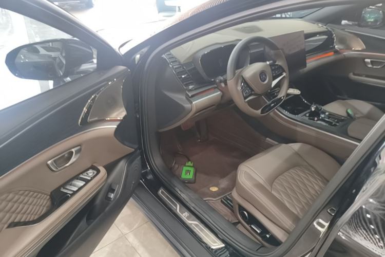 Used BYD Han 2023 DM-i Champion Edition 121KM Prestige Model Driver Seat