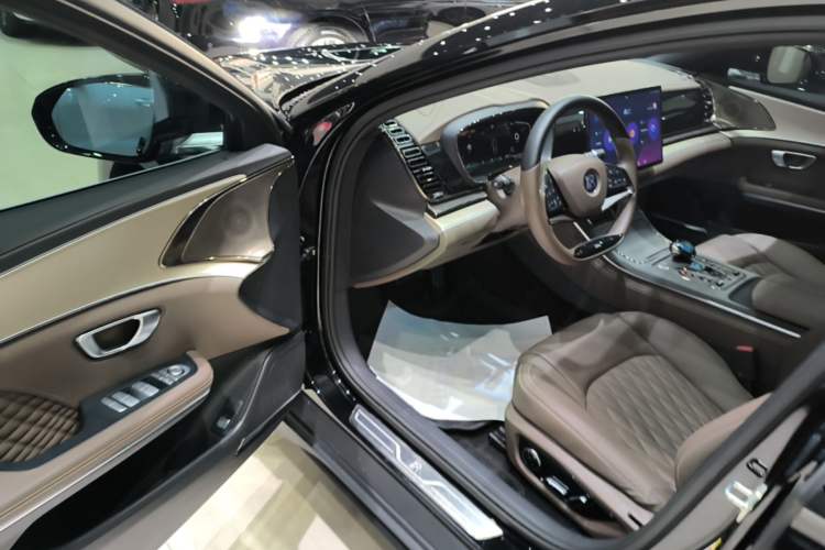 Used BYD Han 2023 DM-i Champion Edition 121KM Prestige Model Driver Seat